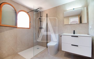 Property slide 31