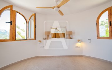 Property slide 36