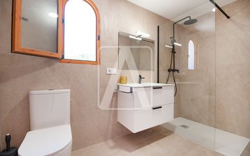 Property slide 39