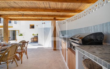 Property slide 44