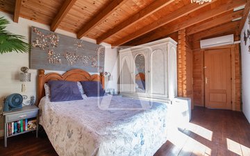 Property slide 35