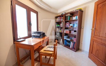 Property slide 22