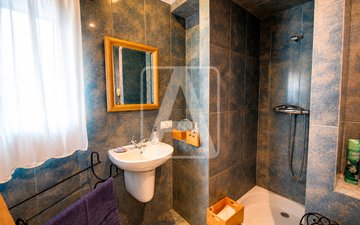 Property slide 38
