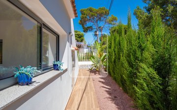 Property slide 18
