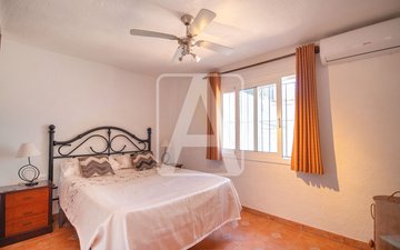 Property slide 25