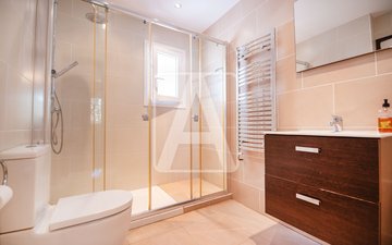 Property slide 35