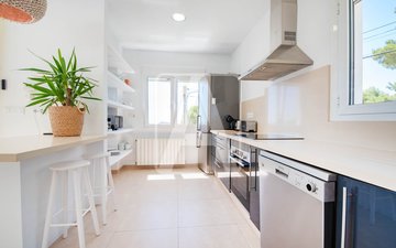 Property slide 17