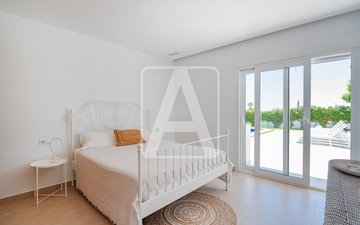 Property slide 21