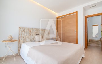 Property slide 30