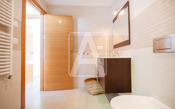 Property slide 32
