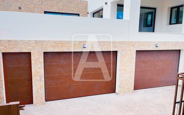 Property slide 39