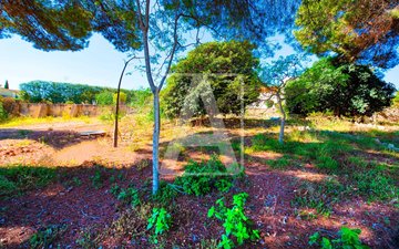 Property slide 18
