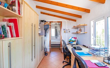 Property slide 23