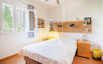 Property slide 7