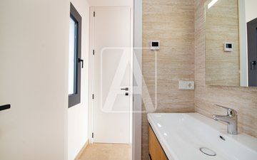 Property slide 31