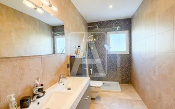 Property slide 28