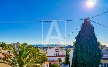 Property slide 32