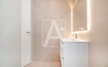 Property slide 20