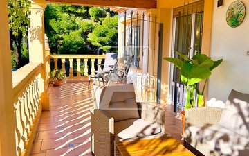 Property slide 28