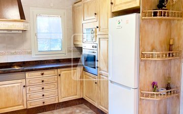 Property slide 14