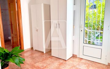Property slide 16