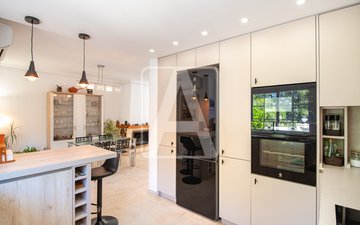 Property slide 16