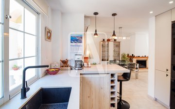 Property slide 17