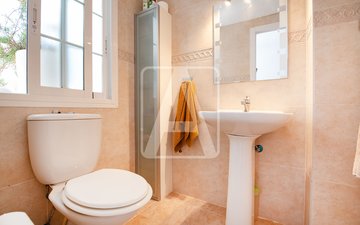 Property slide 24