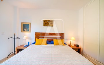 Property slide 28
