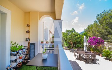 Property slide 40