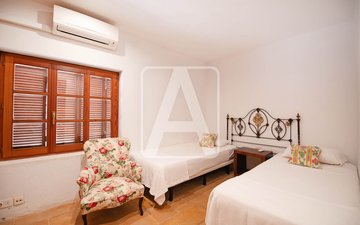 Property slide 24