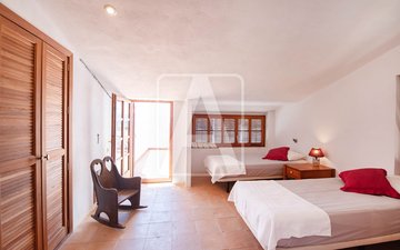 Property slide 31