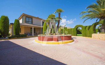 Property slide 39