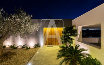 Property slide 16
