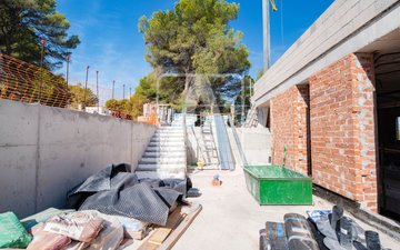 Property slide 10