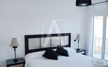 Property slide 10
