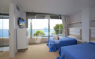 Property slide 21