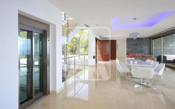 Property slide 39