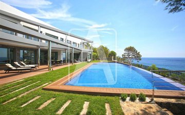 Property slide 44