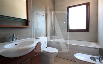 Slajd nieruchomości 25