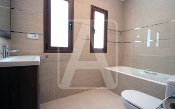 Slajd nieruchomości 35