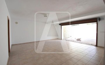 Slajd nieruchomości 37