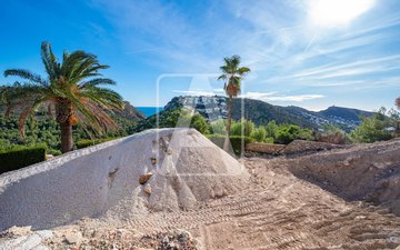 Property slide 17