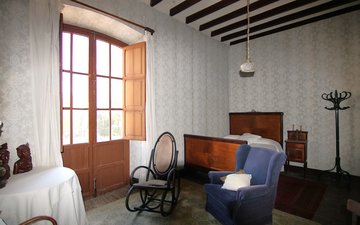 Property slide 20