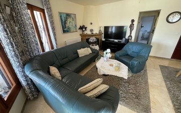 Property slide 23