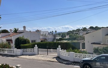 Property slide 39