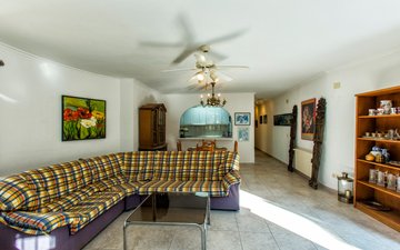 Property slide 30