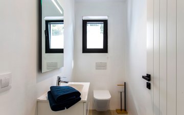 Property slide 24