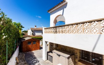 Property slide 23
