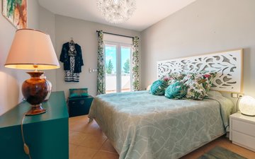 Property slide 19